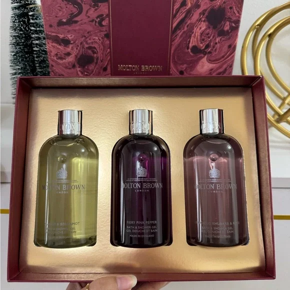 Molton Brown Body Wash Trio - Green, Purple, Pink - Picture 5 of 9